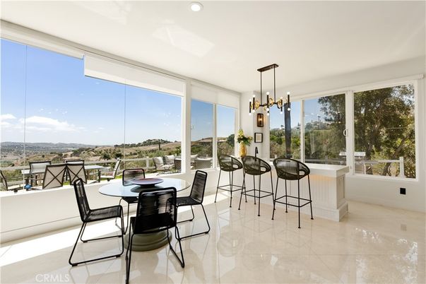 Dining room, Interior, Pendant Lights, Recessed Lighting