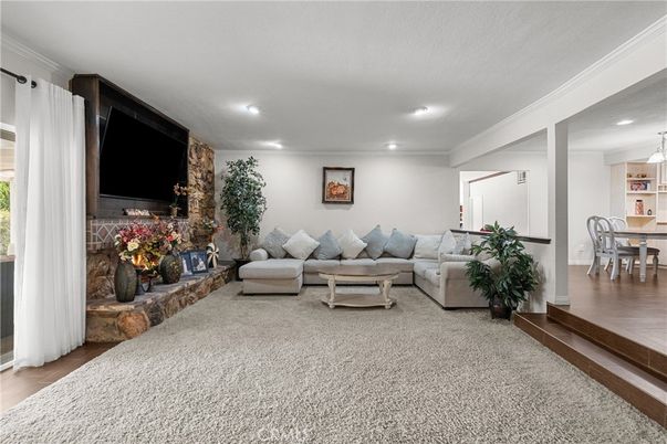 Dining room, Interior, Living room, Recessed Lighting