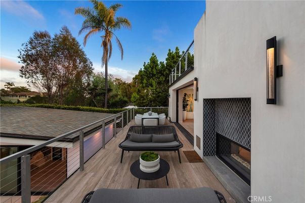Exterior, Wood Texture Flooring