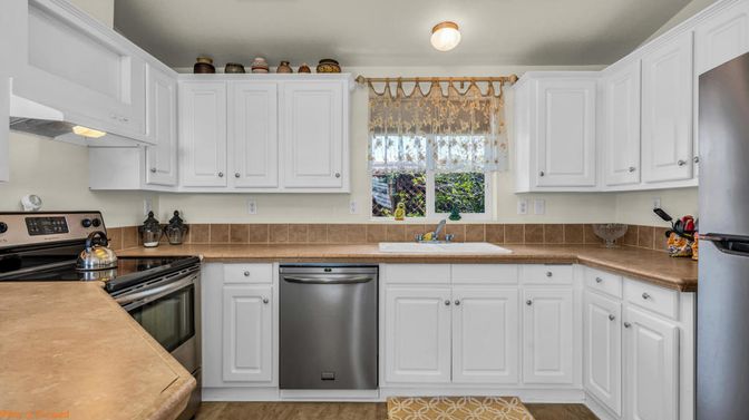 Interior, Kitchen, Stainless Steel Appliances, Wood Texture Flooring