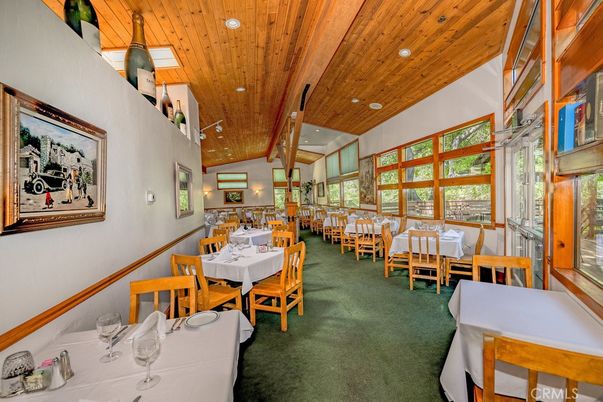 Dining room, Interior, Recessed Lighting, Wooden Ceilings
