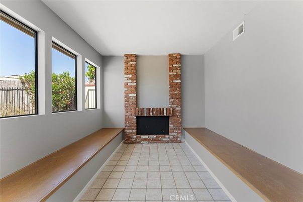 Empty room, Fireplace, Interior
