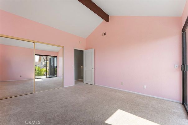 Empty room, Interior, Wooden Beams