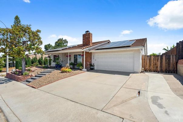 Attached, Exterior, Facade, Brick Facade, Solar Panels, Ranch