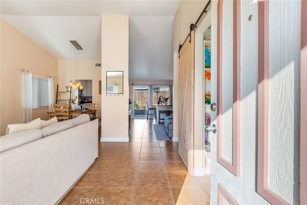 Dining room, Interior, Living room, Pendant Lights