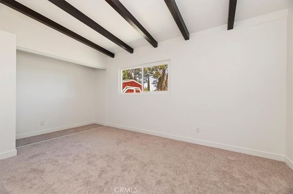 Empty room, Interior, Wooden Beams