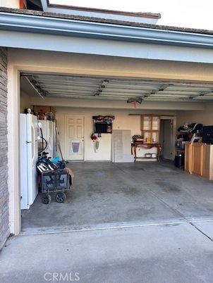 Exterior, Garage