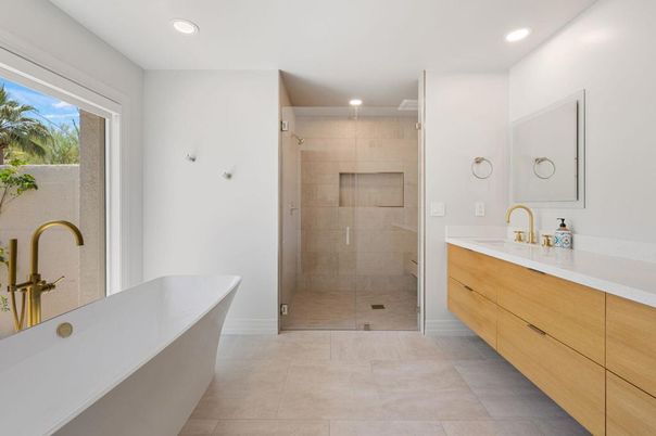 Bathroom, Dual Sink Vanities, Free Standing Baths, Glass Shower, Interior, Recessed Lighting