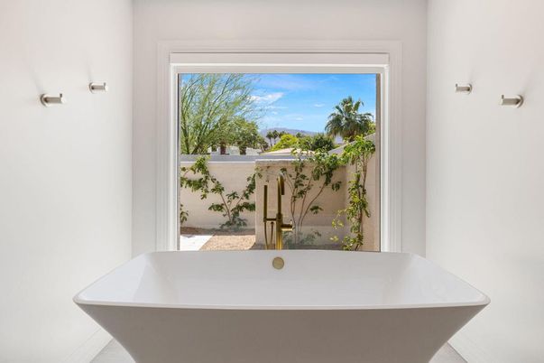 Bathroom, Free Standing Baths, Interior