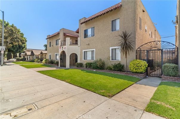 Backyard, Exterior, Facade, Spanish Mediterranean