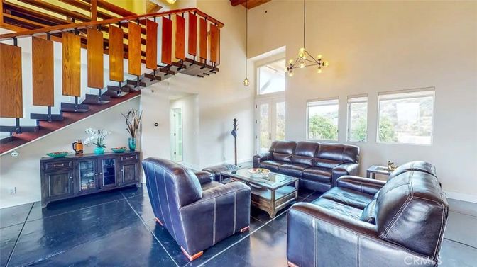 Interior, Living room, Pendant Lights