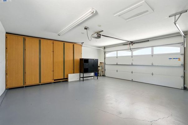 Garage, Interior