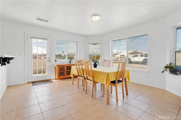 Dining room, Interior