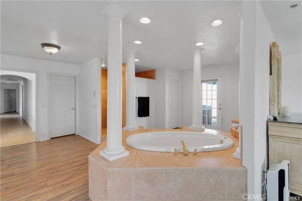 Bathroom, Interior, Recessed Lighting, Wood Texture Flooring