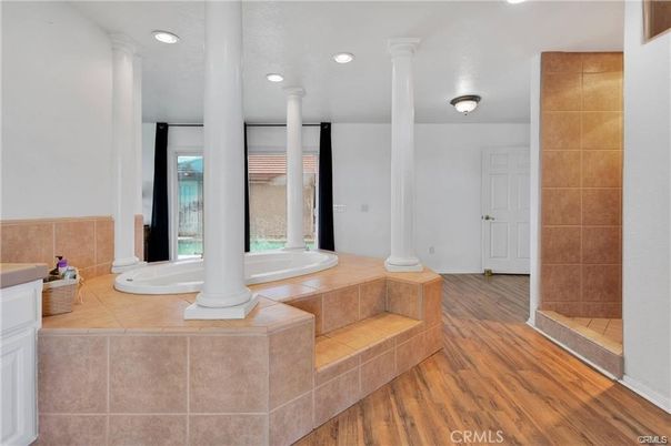Bathroom, Interior, Recessed Lighting, Wood Texture Flooring