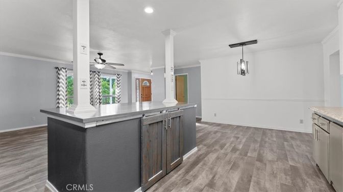Interior, Pendant Lights, Recessed Lighting, Wood Texture Flooring