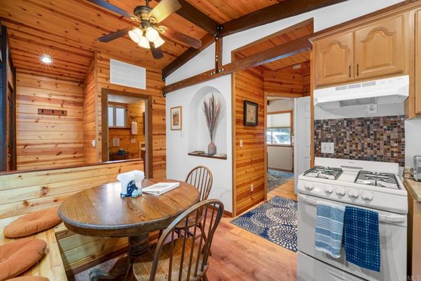 Dining room, Interior, Kitchen, Recessed Lighting, Wooden Beams, Wooden Ceilings, Wood Texture Flooring, Wooden Walls