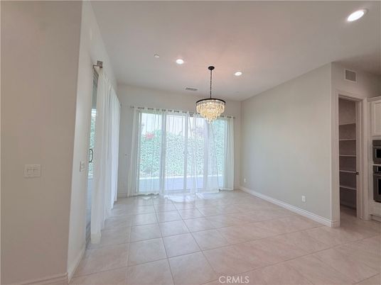 Chandelier, Empty room, Interior, Recessed Lighting