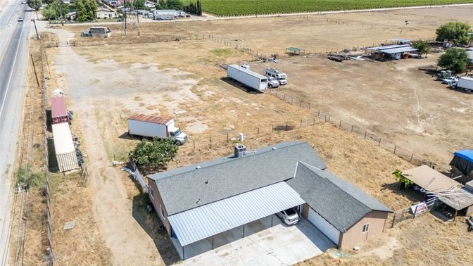 Exterior, Drone