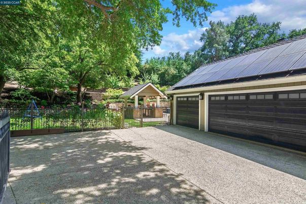 Detached Garage, Exterior, Solar Panels