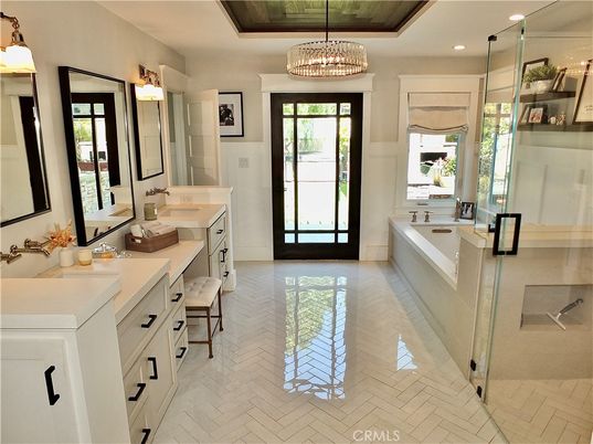 Bathroom, Chandelier, Dual Sink Vanities, Interior, Recessed Lighting