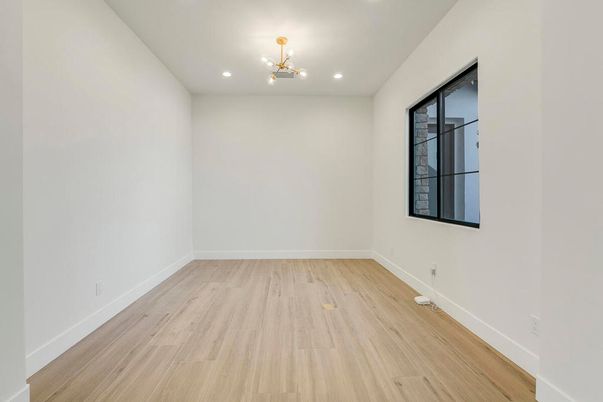 Empty room, Interior, Recessed Lighting, Wood Texture Flooring