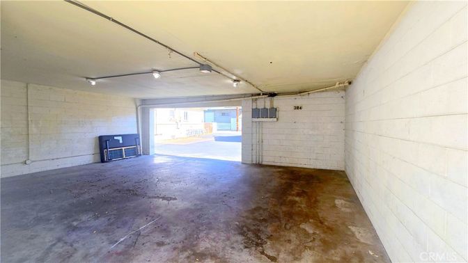 Empty room, Garage, Interior, Stone Walls