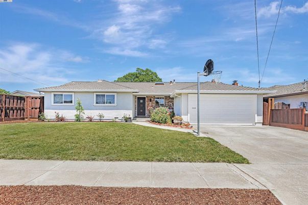 Attached, Backyard, Exterior, Facade, Ranch