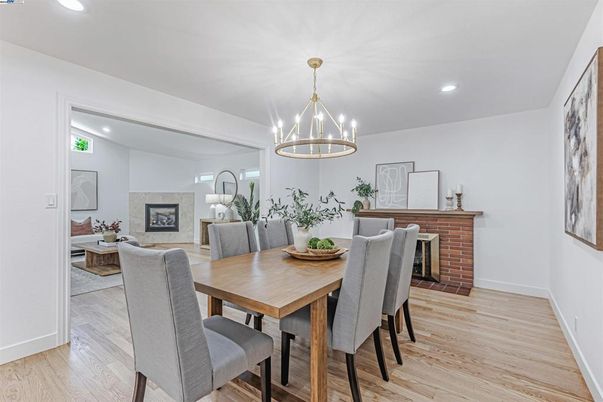 Chandelier, Dining room, Fireplace, Interior, Recessed Lighting, Wood Texture Flooring