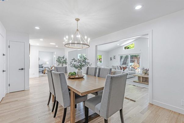 Dining room, Interior, Living room, Pendant Lights, Recessed Lighting, Wood Texture Flooring