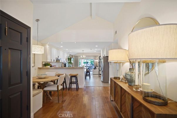 Dining room, Interior, Kitchen, Pendant Lights, Recessed Lighting, Wood Texture Flooring
