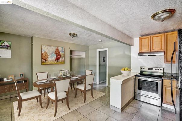 Dining room, Interior, Kitchen, Stainless Steel Appliances