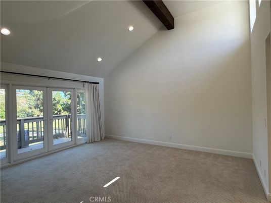 Empty room, Interior, Recessed Lighting, Wooden Beams