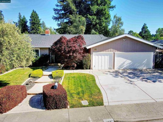 Detached Garage, Exterior, Facade, Ranch