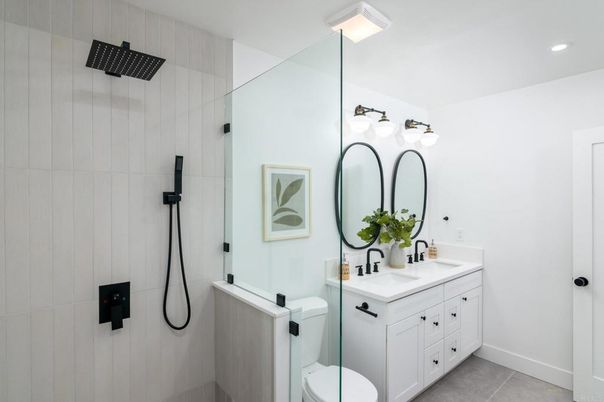 Bathroom, Dual Sink Vanities, Interior, Recessed Lighting