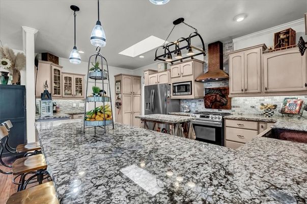 Interior, Kitchen, Pendant Lights, Recessed Lighting, Stainless Steel Appliances
