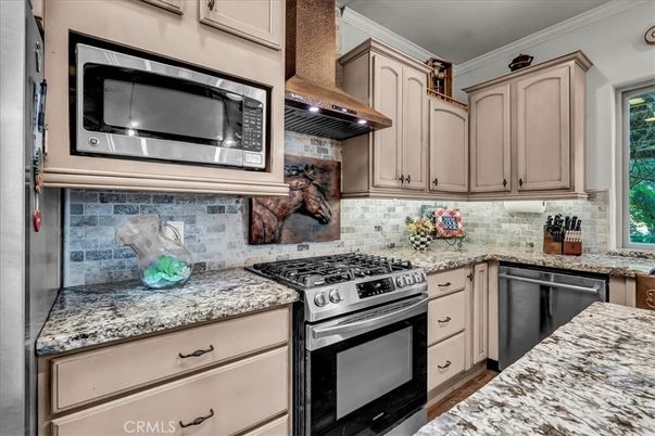 Interior, Kitchen, Stainless Steel Appliances