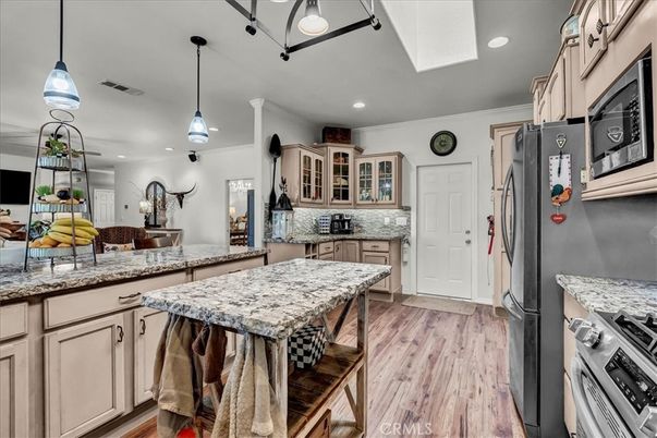 Interior, Kitchen, Pendant Lights, Recessed Lighting, Wood Texture Flooring