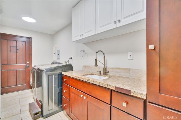 Interior, Recessed Lighting, Washer