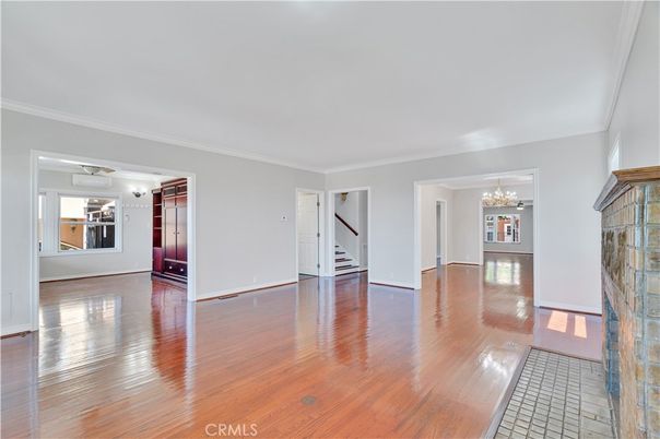 Chandelier, Empty room, Interior, Wood Texture Flooring