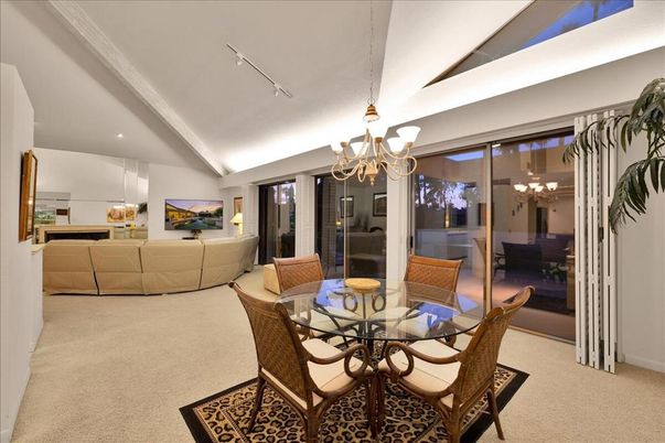Chandelier, Dining room, Interior, Living room, Recessed Lighting