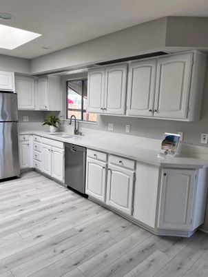 Interior, Kitchen, Recessed Lighting, Wood Texture Flooring