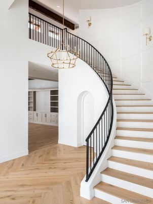 Interior, Pendant Lights, Recessed Lighting, Wood Texture Flooring
