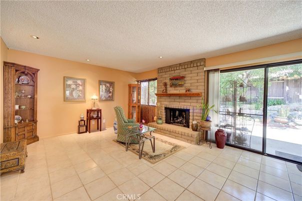 Fireplace, Interior, Living room, Recessed Lighting