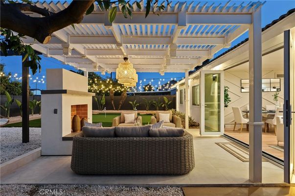 Exterior, Fireplace