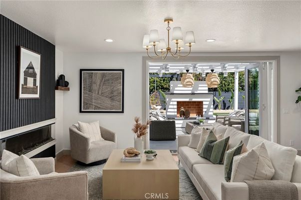 Chandelier, Dining room, Interior, Living room, Recessed Lighting