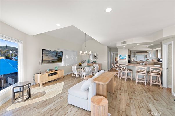 Chandelier, Dining room, Interior, Kitchen, Recessed Lighting, Wood Texture Flooring