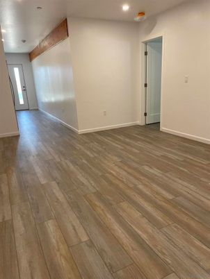 Empty room, Interior, Recessed Lighting, Wooden Beams, Wood Texture Flooring