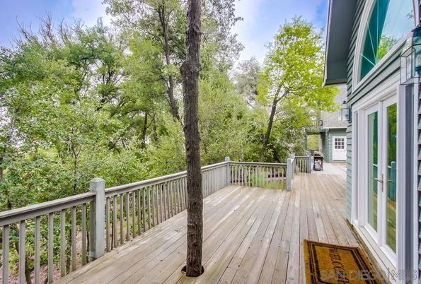 Exterior, Wood Texture Flooring