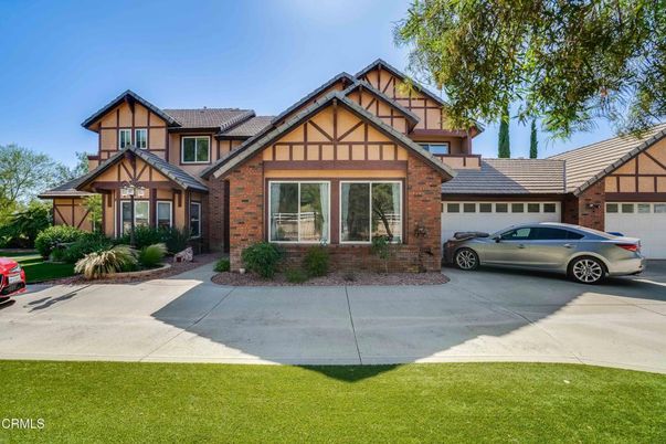Attached, Exterior, Facade, Brick Facade, Tudor Revival